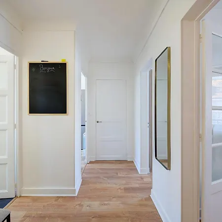 L'oiseau Blanc / - Piscine Du Daire Tours