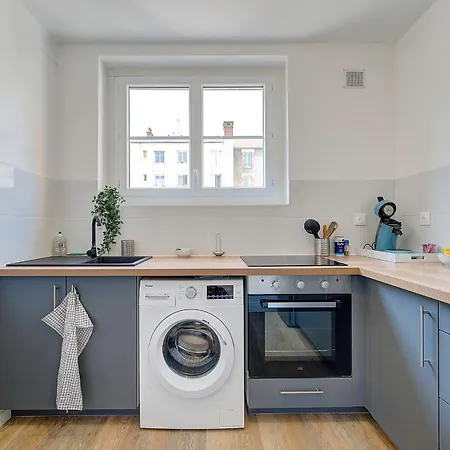 L'oiseau Blanc / - Piscine Du