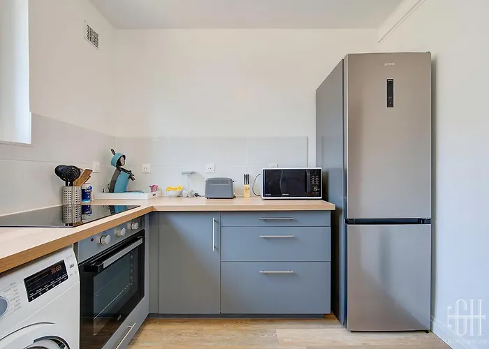 L'oiseau Blanc / - Piscine Du