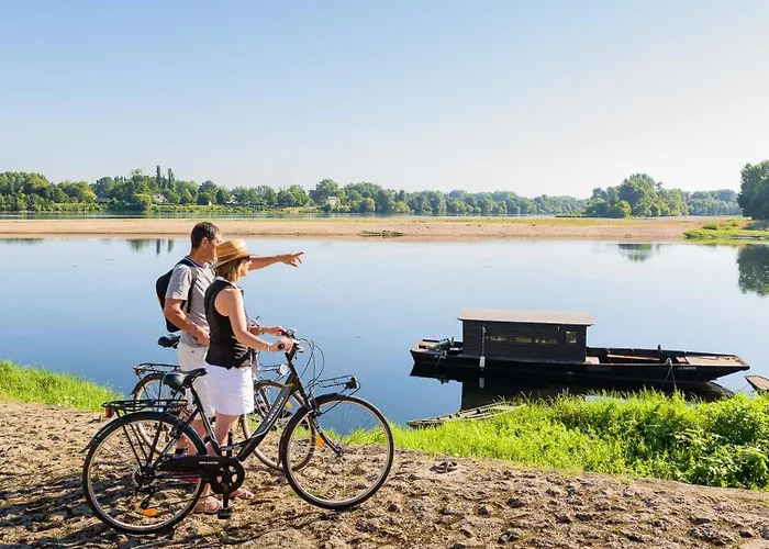 L'oiseau Blanc / - Piscine Du 图尔
